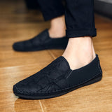 SOOTC WolfLanda Casual Leather Shoes Men 2019 New Breathable Slip-On Driving Shoes For Male Merkmak Men Loafers Leather Shoes Dropshipping